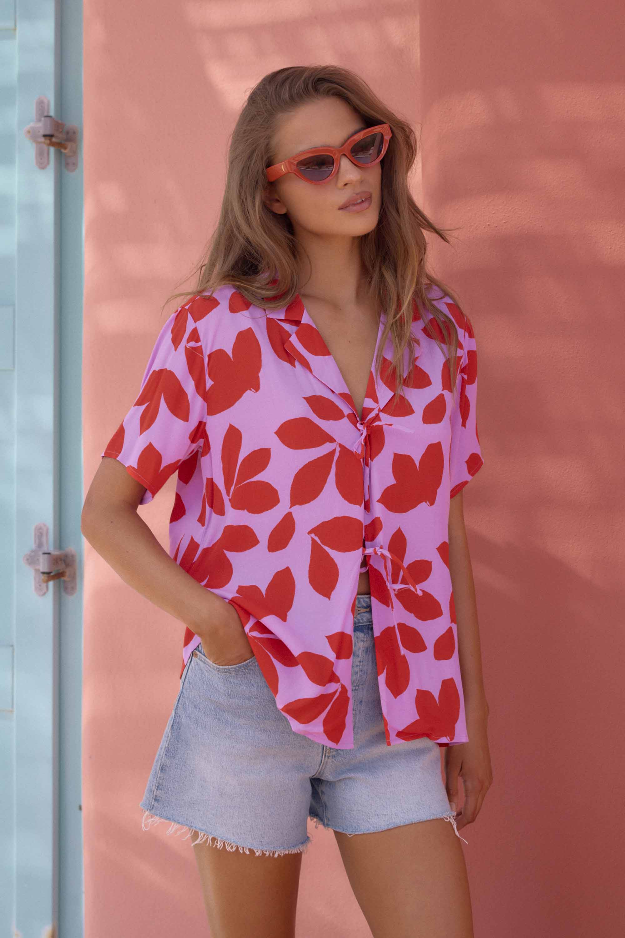 Bailey Shirt In Viva - Image 2