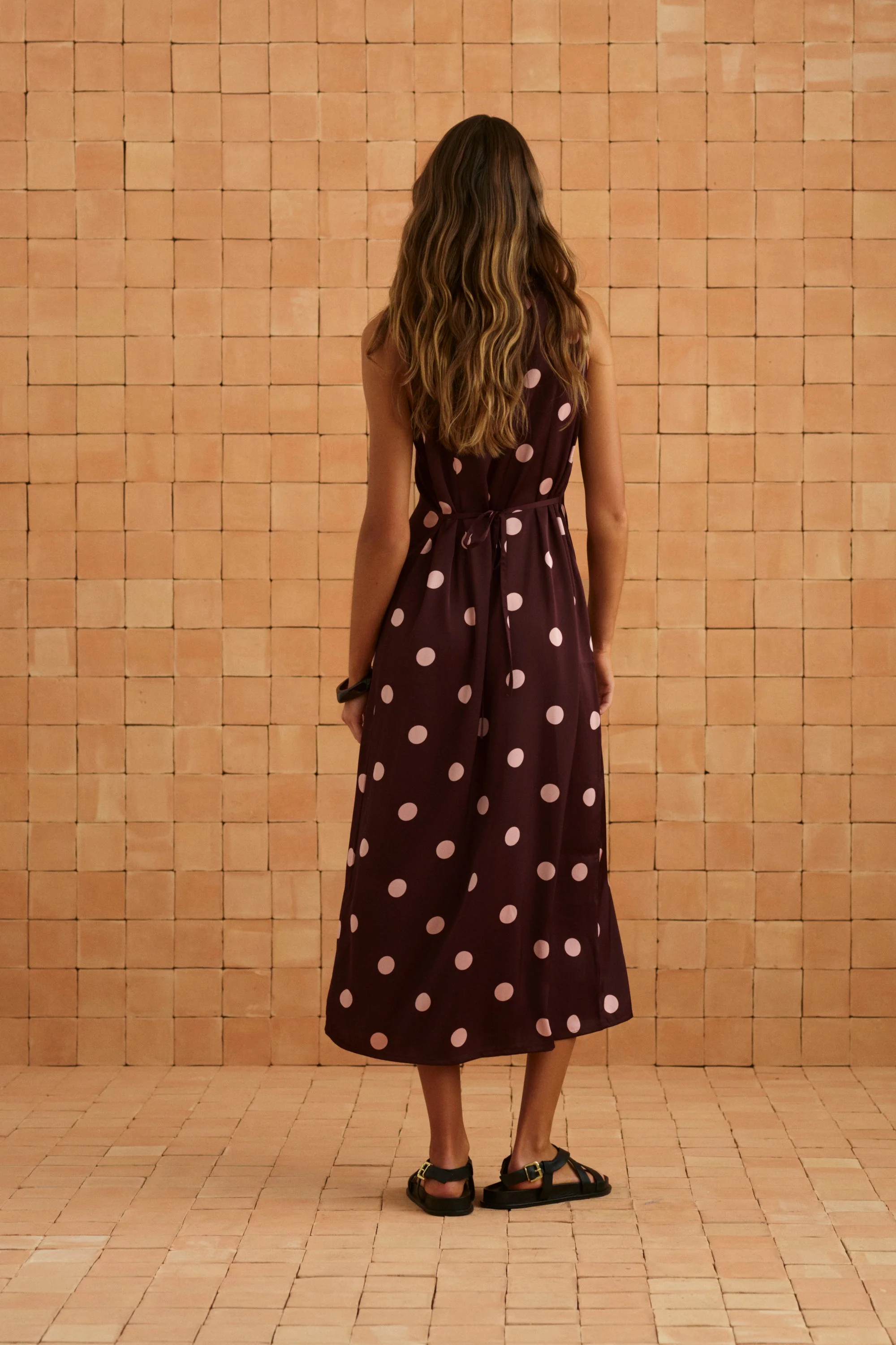 Candy Midi Dress In Peppercorn - Image 4