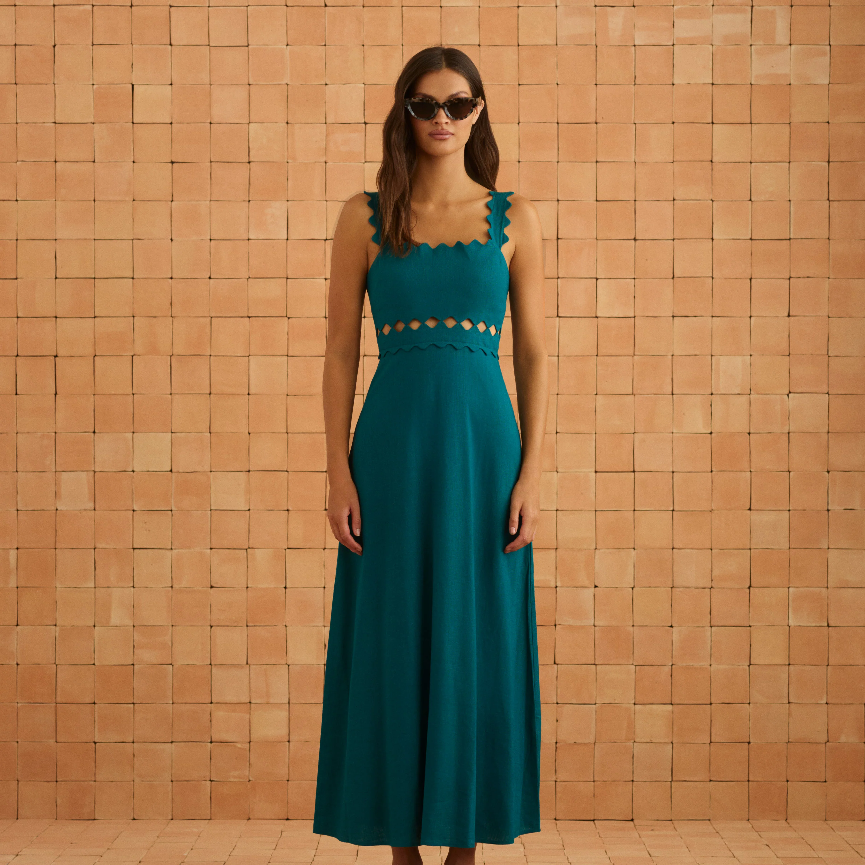 Evelyn Dress In Jade - Image 9
