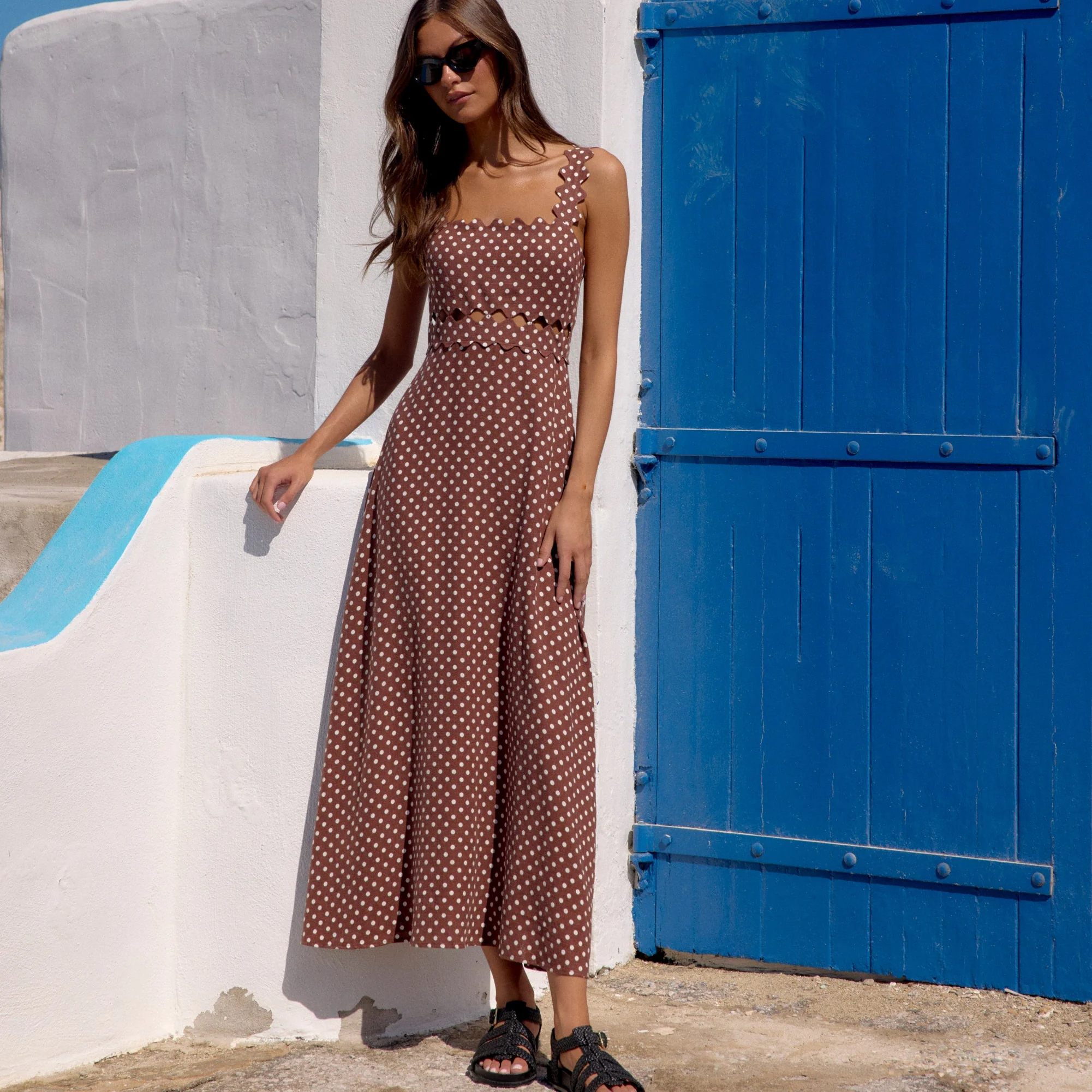 Evelyn Dress In Sokolata - Image 5