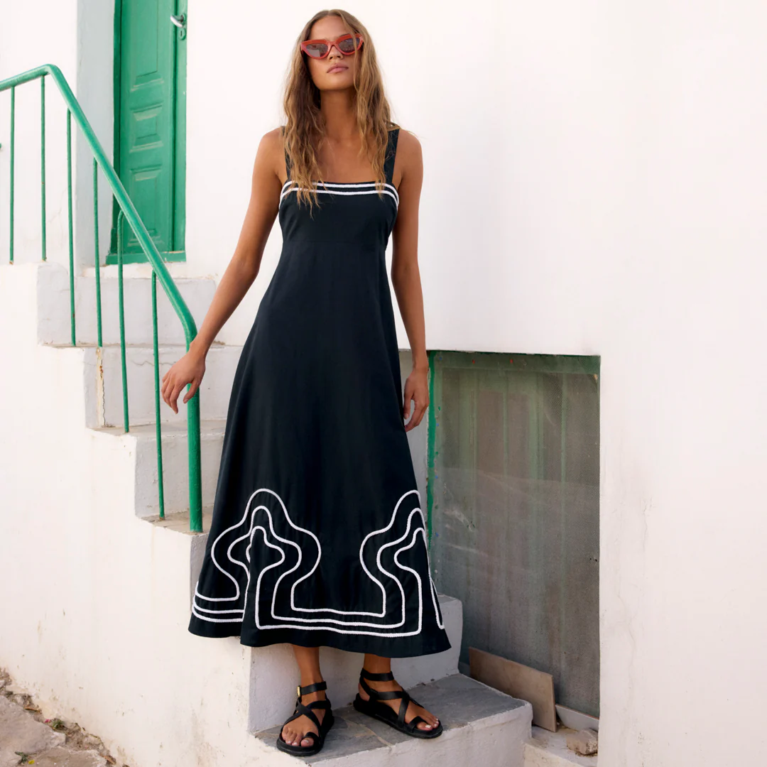 Iris Dress In Nero - Image 8