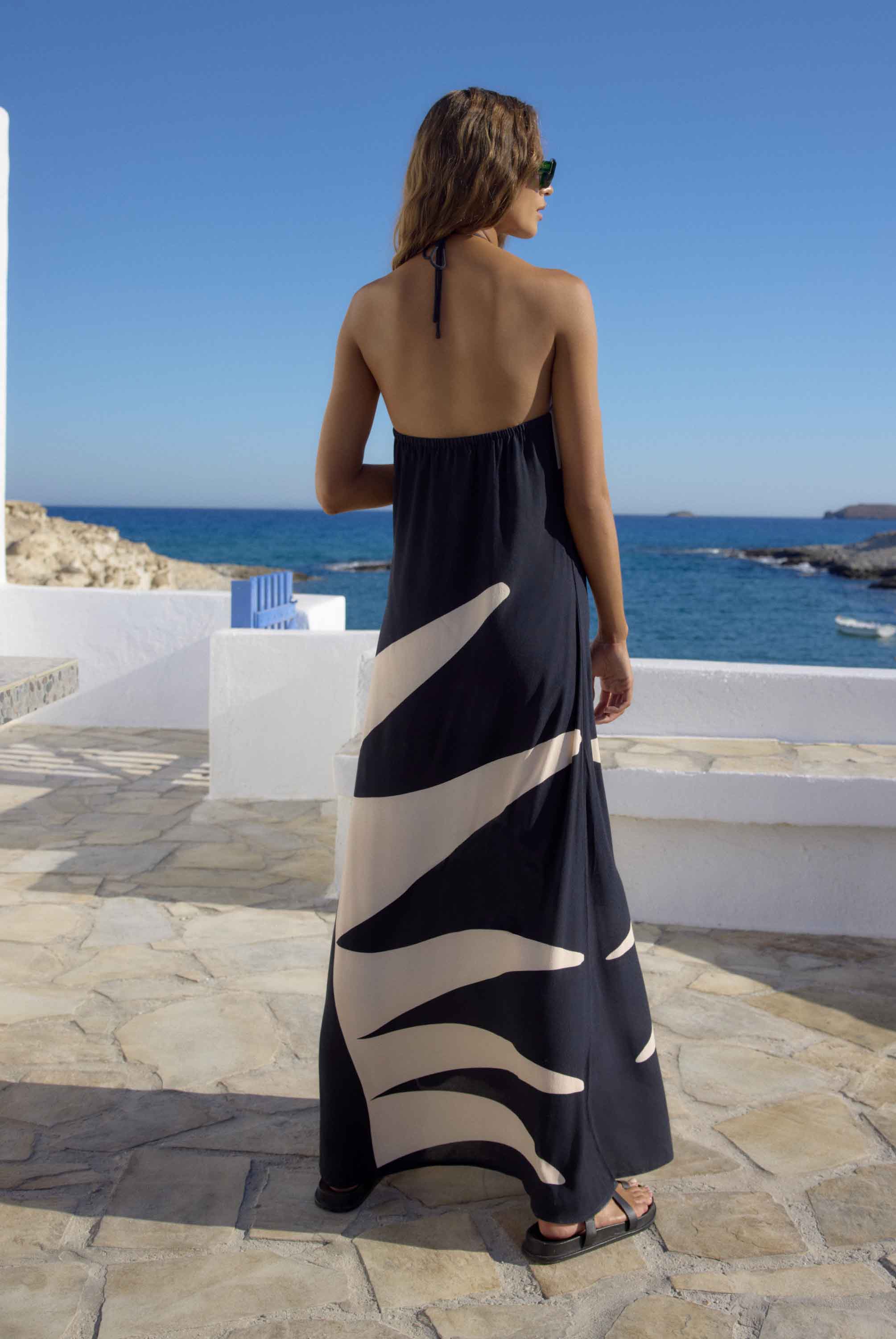 Ollie Dress In Noir Palm - Image 4